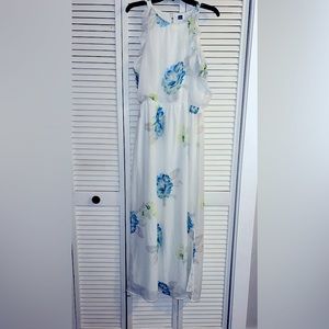 Old Navy Women’s Maxi Dress
